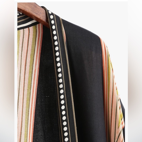 📦 Sweaty Rocks Orange & Black Geometric Kimono - Picture 5 of 12